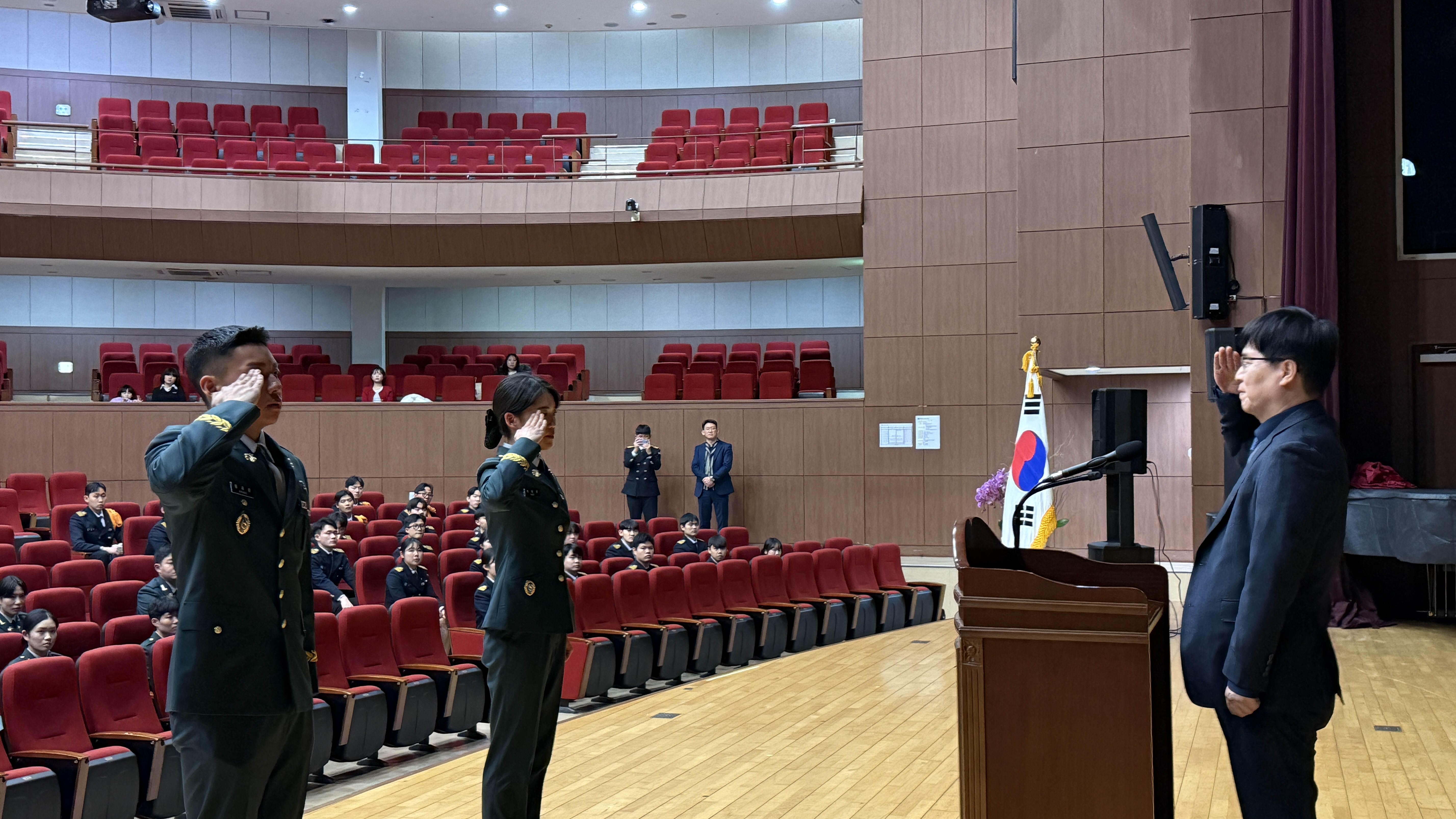 2025년 63기 임관식 및 승급입단식 8번째 첨부파일 이미지
